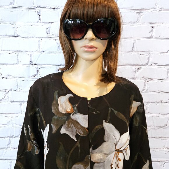 CLUB MONACO, Harriet 3/4 black floral 100% silk blouse - Picture 6 of 9